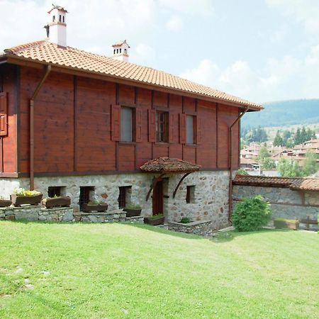 Hadji Neikovi Guest Houses Koprivshtitsa Bagian luar foto