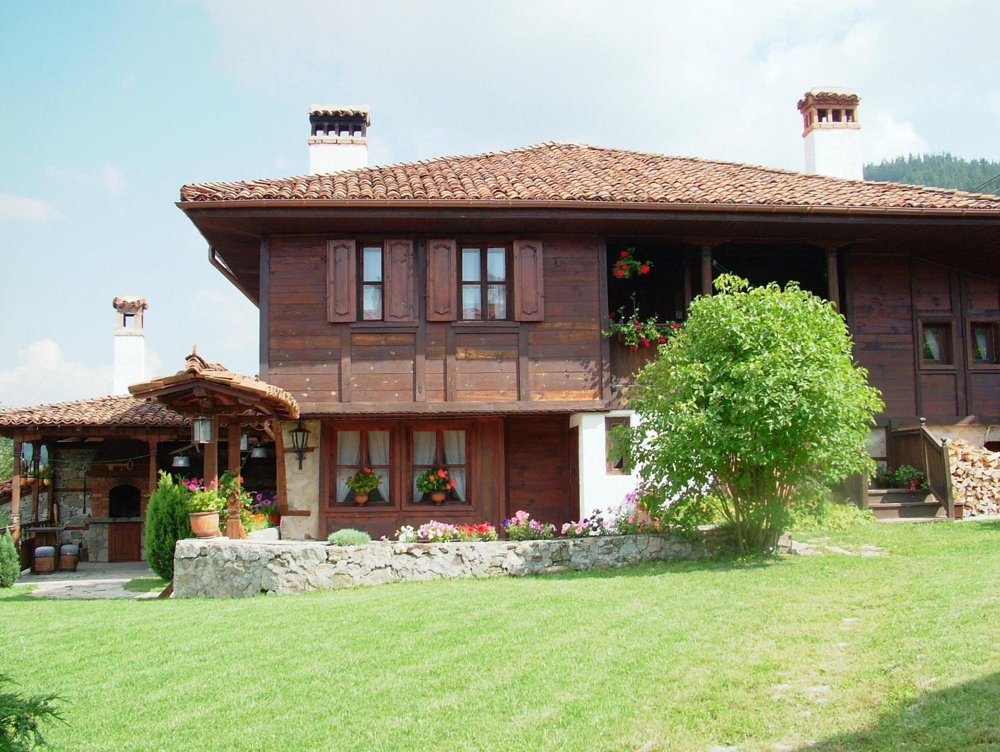 Hadji Neikovi Guest Houses Koprivshtitsa Bagian luar foto