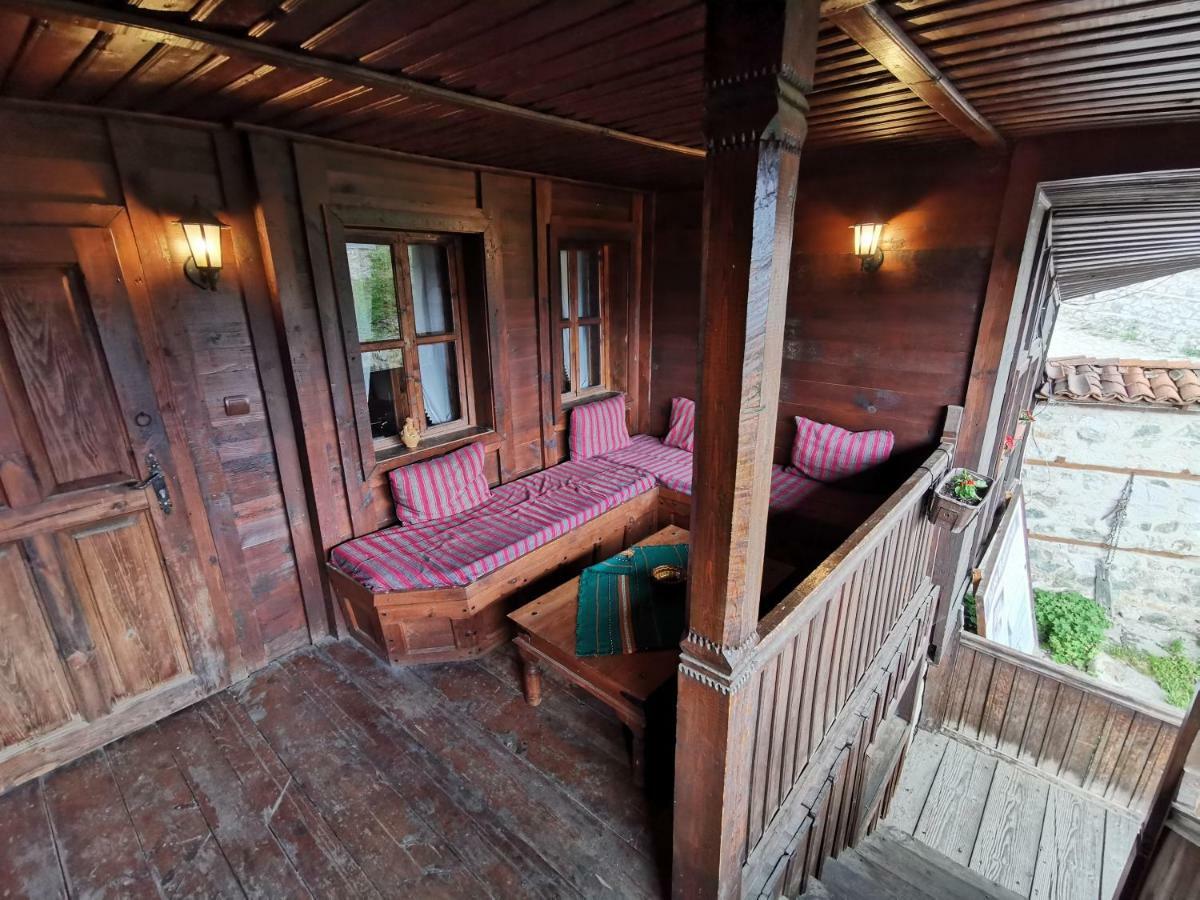 Hadji Neikovi Guest Houses Koprivshtitsa Bagian luar foto