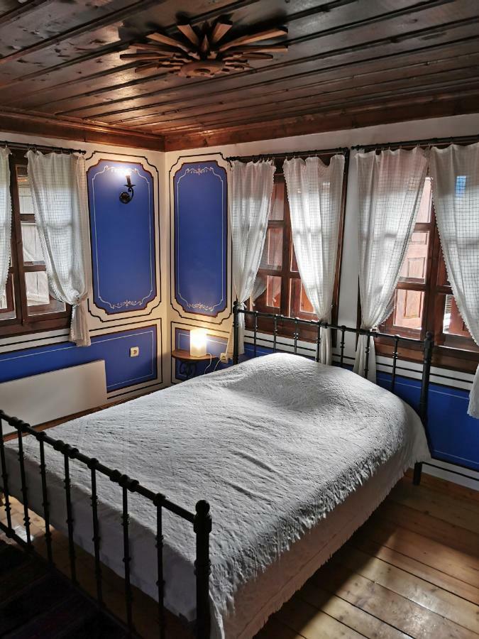 Hadji Neikovi Guest Houses Koprivshtitsa Bagian luar foto