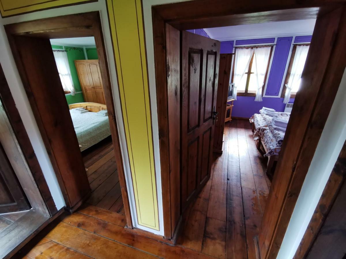 Hadji Neikovi Guest Houses Koprivshtitsa Bagian luar foto