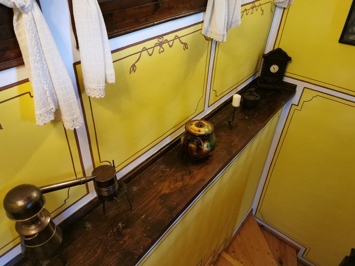 Hadji Neikovi Guest Houses Koprivshtitsa Bagian luar foto
